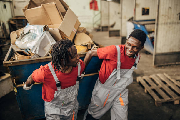 Best Commercial Cleanout Services  in Cambridge, OH